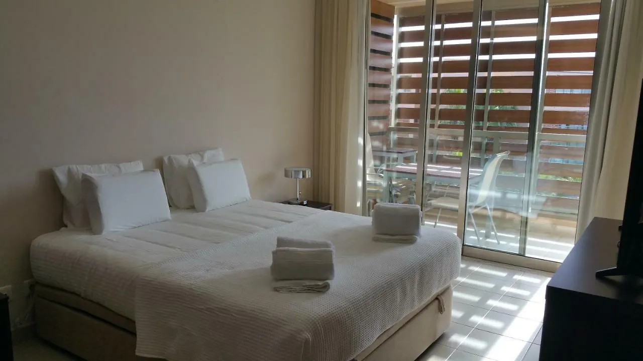 אלבופיירה Apartamento Salgados Beach