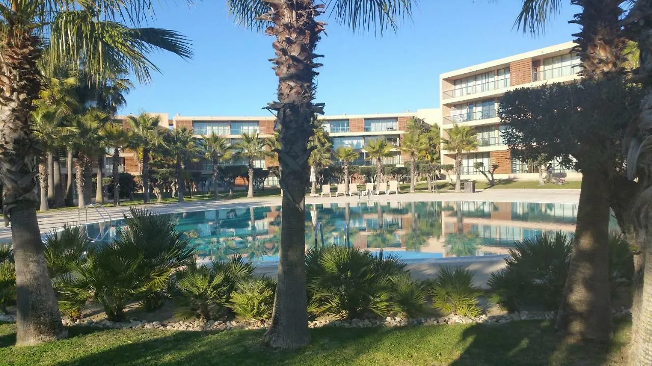 אלבופיירה Apartamento Salgados Beach 0*,